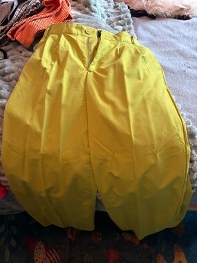Bright Chartreuse trousers